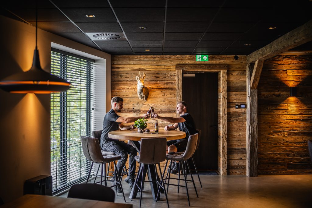 Kom werken bij het team van De Rooy Steel Doors